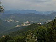 41 Bella vista sulla Val Serina dal  roccolo del Forcellino